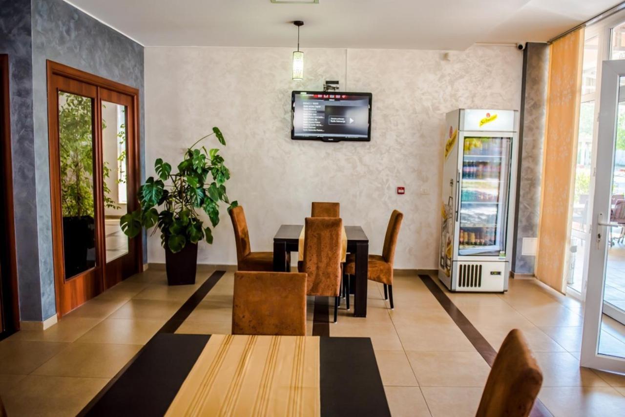 Hotel Villa Monako Меджугорье Экстерьер фото