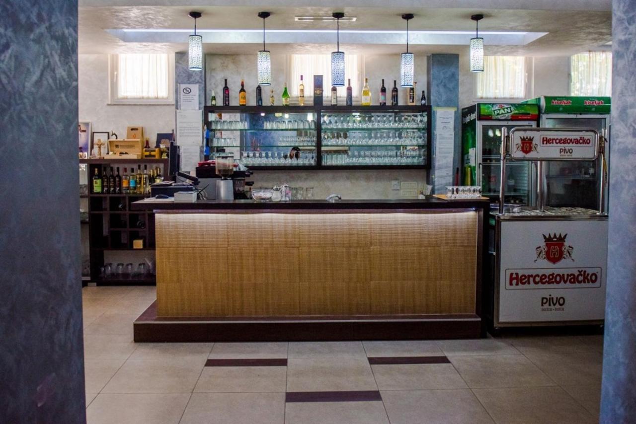 Hotel Villa Monako Меджугорье Экстерьер фото