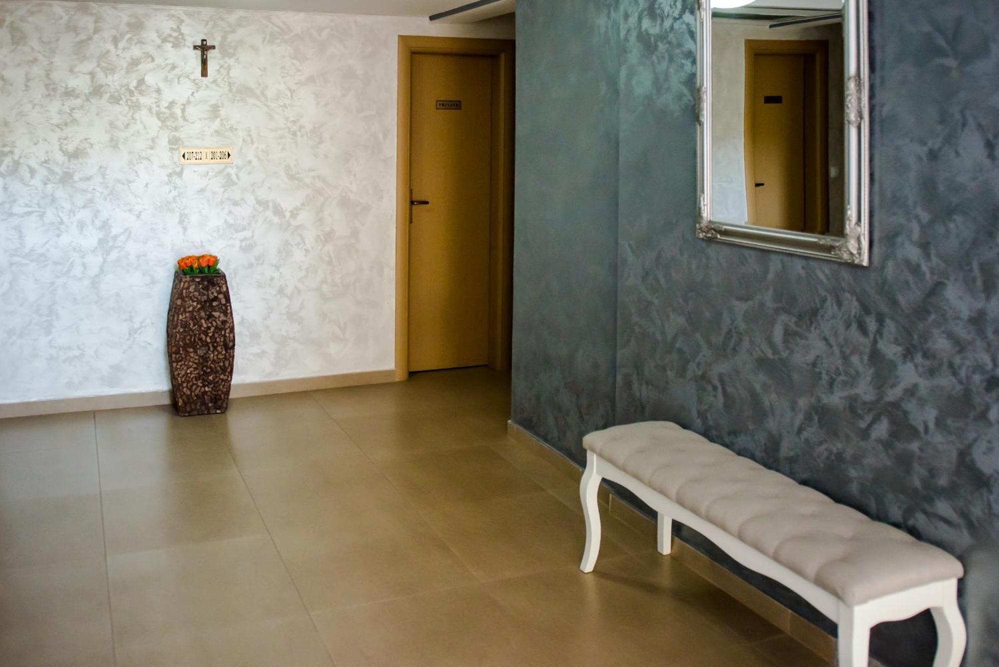 Hotel Villa Monako Меджугорье Экстерьер фото